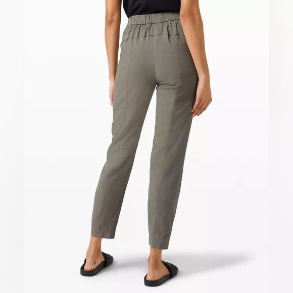 Lululemon Dynamic Days Pant - Picture 2 of 4